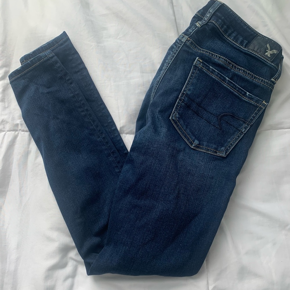 SOLD - American Eagle dark wash size 2 jeans